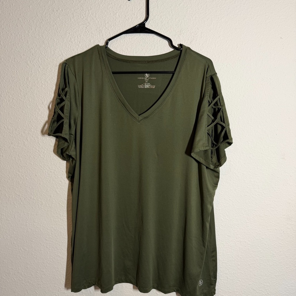 Adrienne Vittadini T-Shirt Women 2X Olive Green Cutout Sleeve Crew Neck Pullover